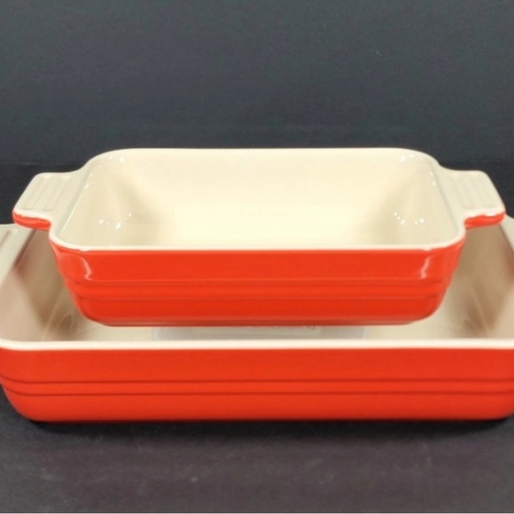 Le Creuset Vibrant Red and Cream Bakeware Set